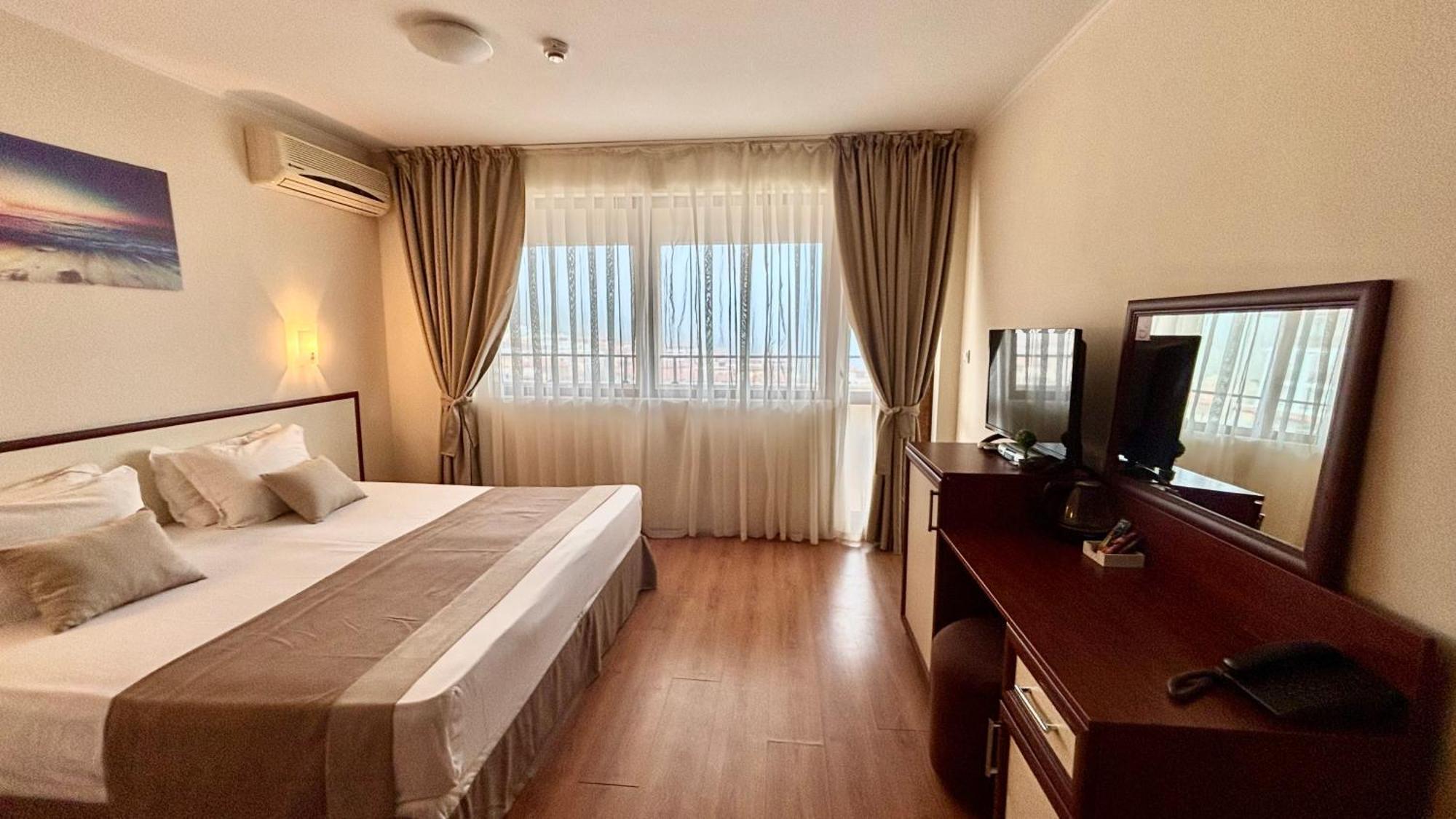 Hotel Sea Vista Sveti Vlas Exterior foto