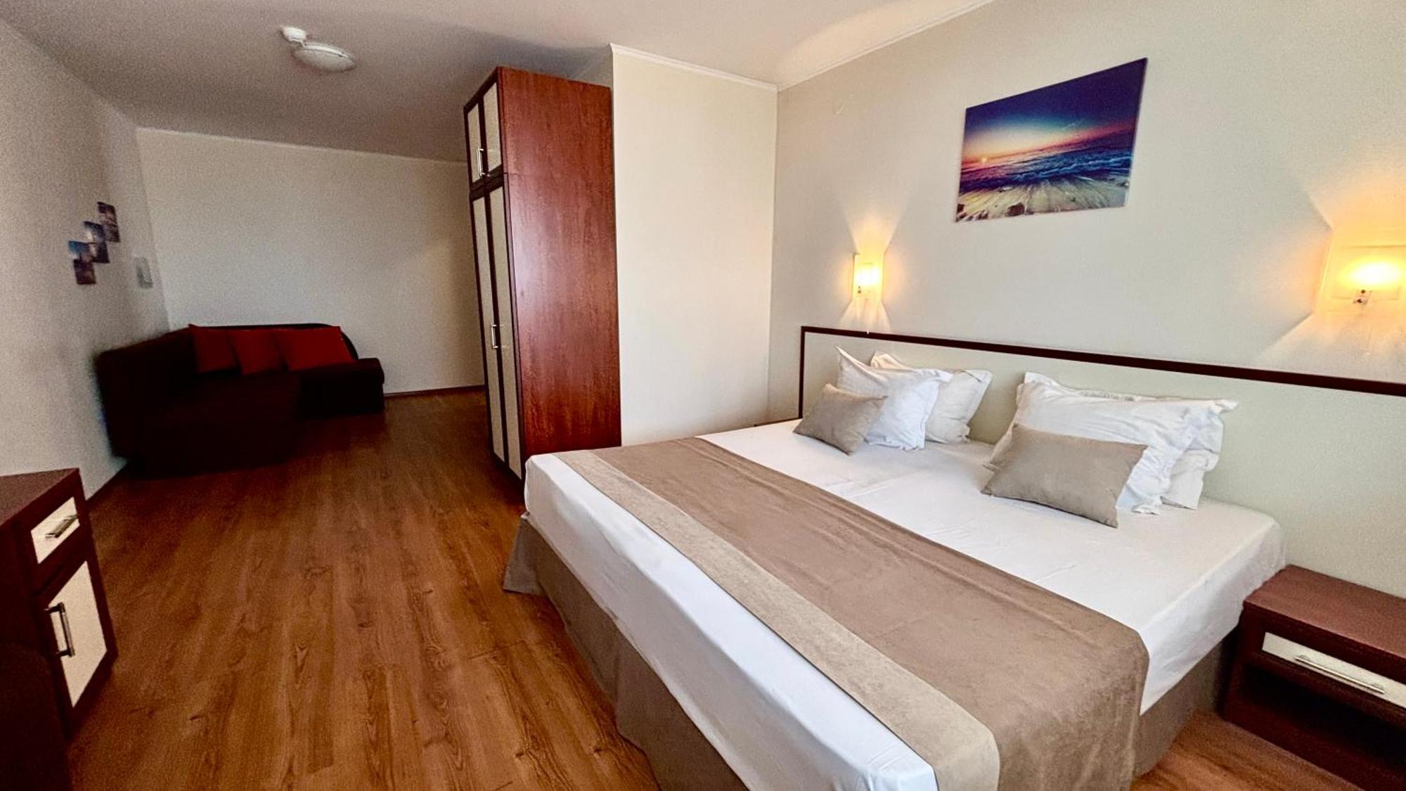 Hotel Sea Vista Sveti Vlas Exterior foto