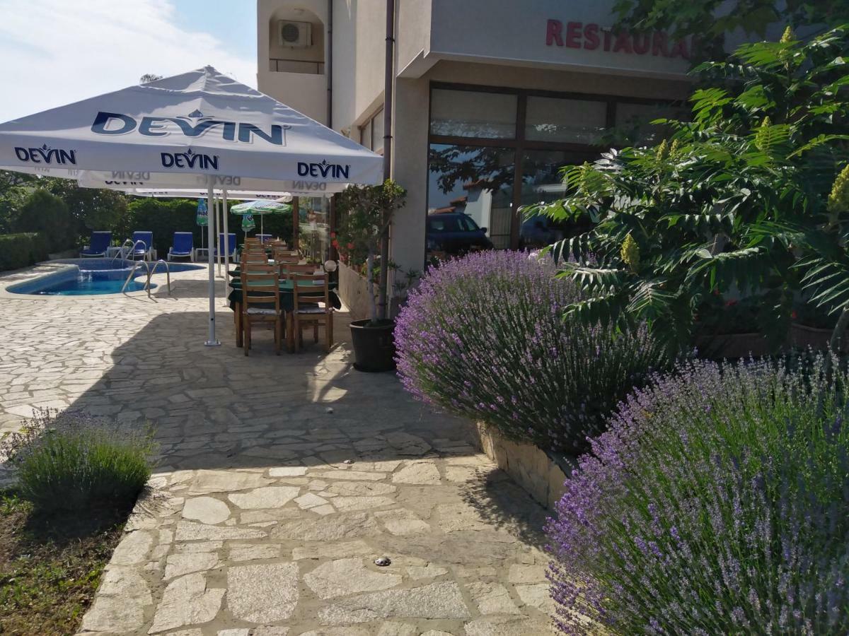 Hotel Sea Vista Sveti Vlas Exterior foto